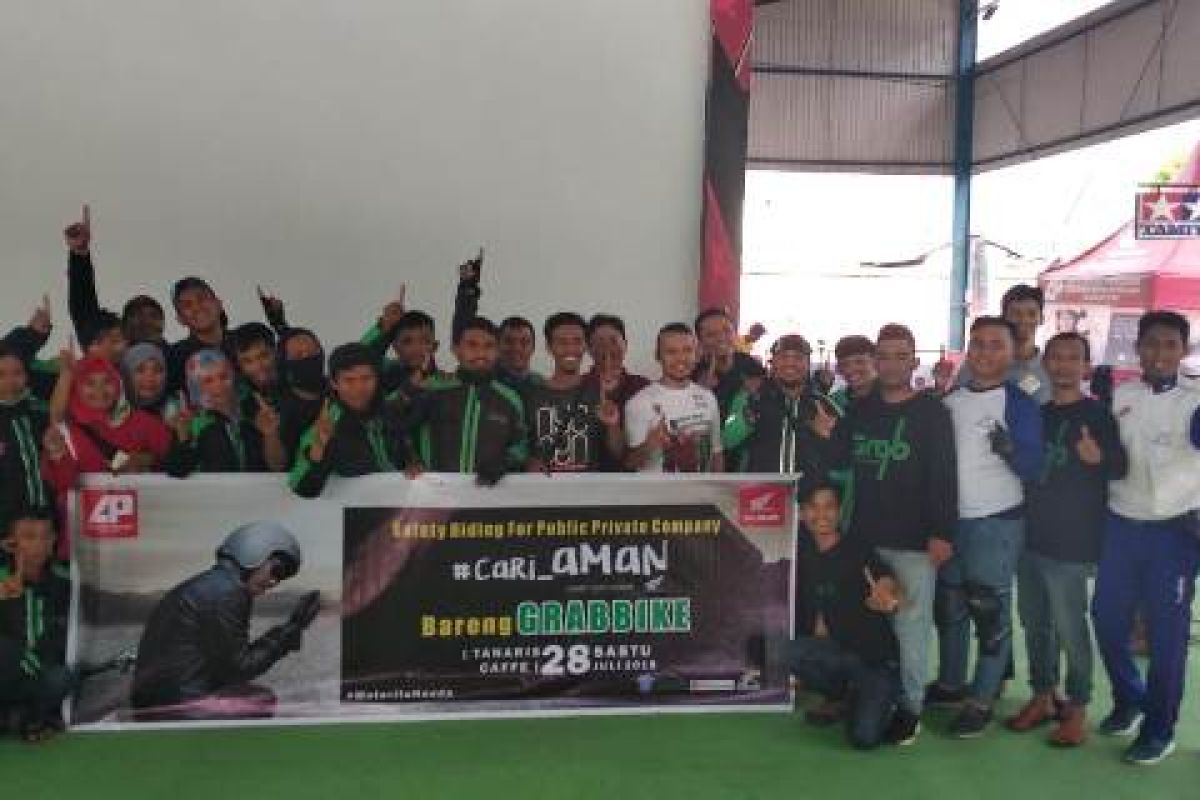 Honda edukasi Safety Riding kepada Grab Bike