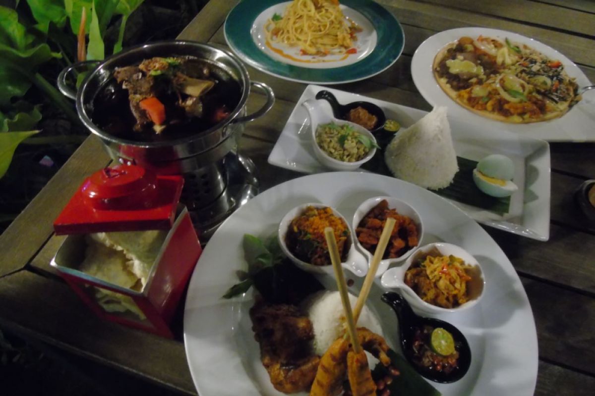 Menikmati kuliner Indonesia-Italia di Equatore Rooftop