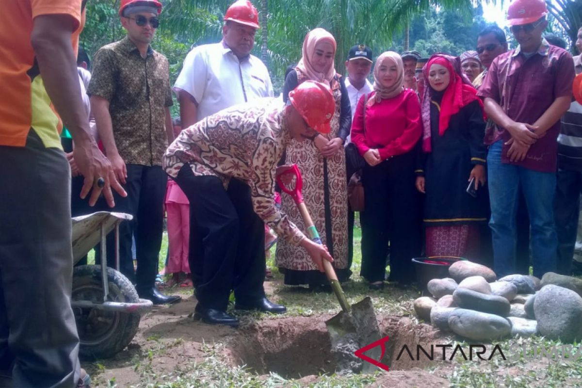 BupatI : 6.600 rumah belum dialiri listrik di Pesisir Selatan