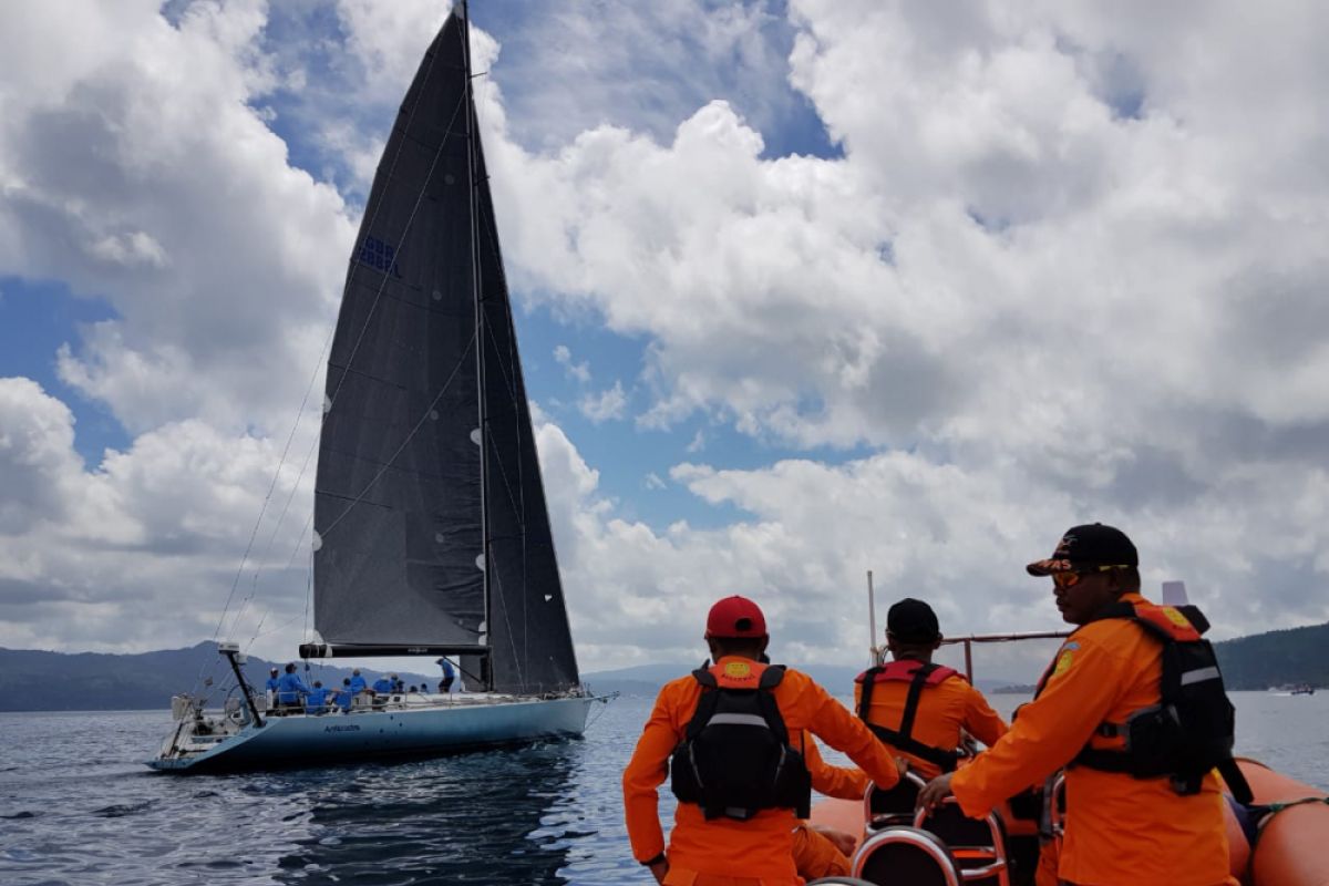 Basarnas Ambon amankan peserta lomba perahu layar