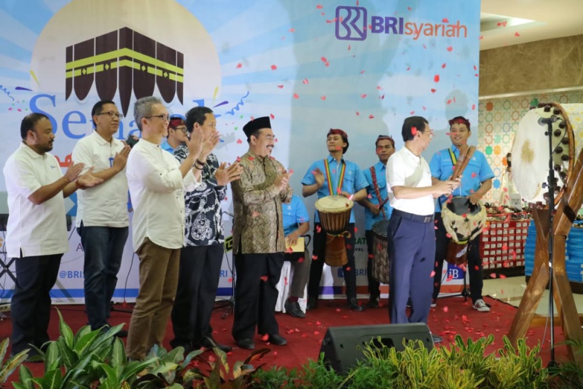 BRI Syariah Luncurkan Semarak Haji di Surabaya