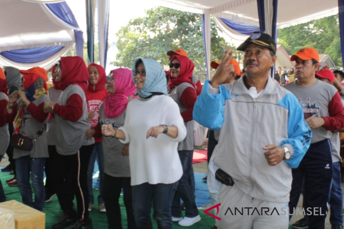 Ada "Bujang Gadis" di SMAN 10