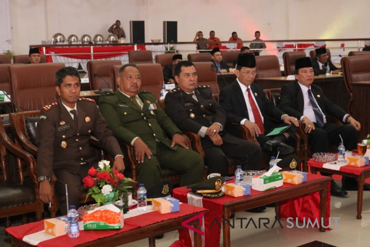 Bupati Tapsel dengarkan pidato kenegaraan Presiden RI