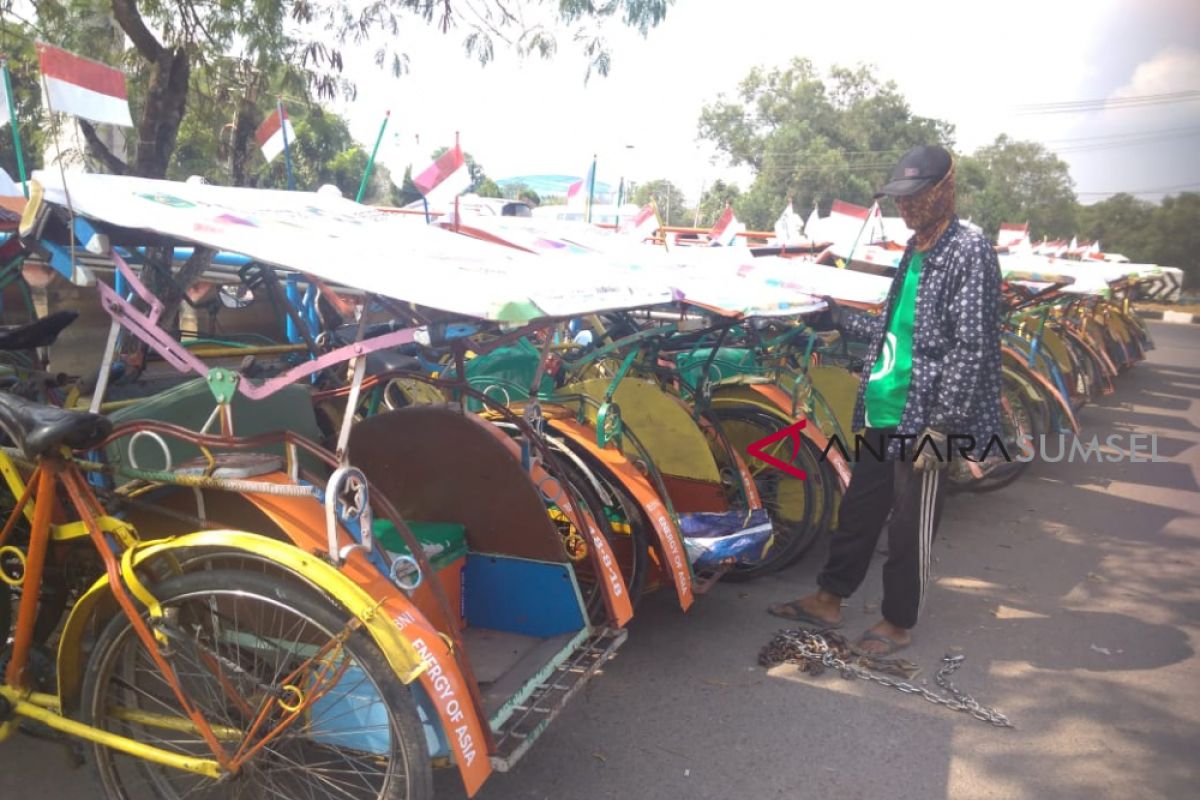 Naik becak gratis menuju JSC