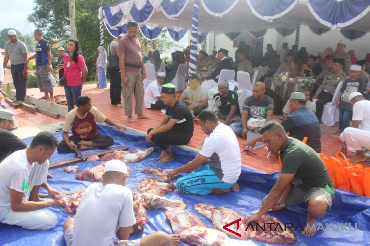 Polda Maluku sembelih 46 ekor hewan kurban