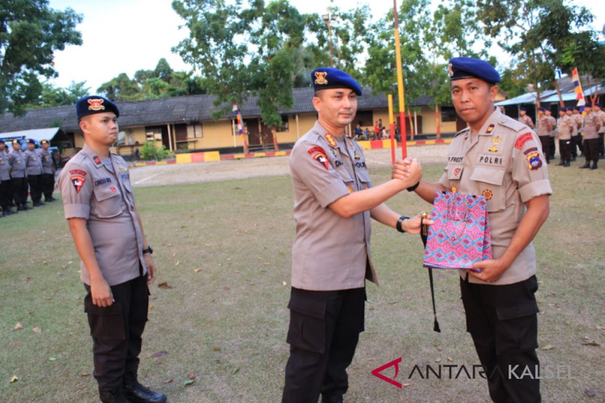 Satu SSK Personel Polda Kalsel menempati Desa Gili Indah