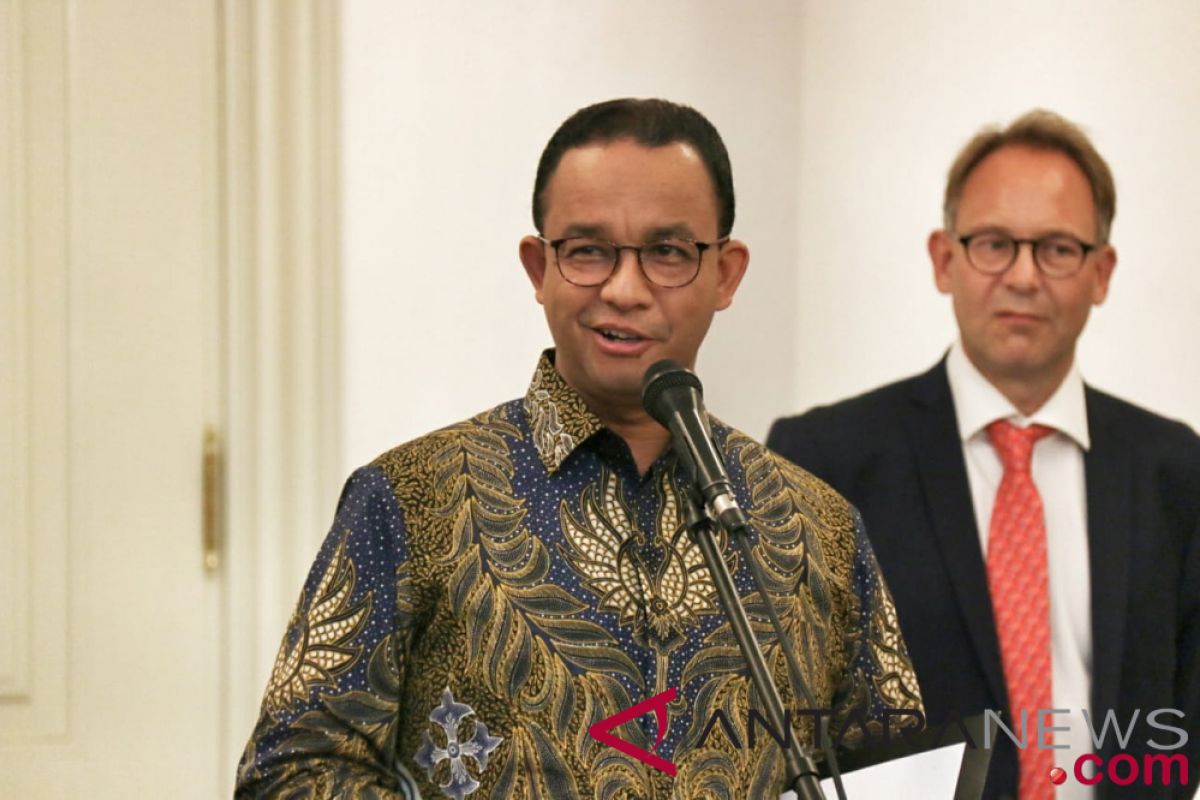 Anies kukuhkan panitia bulan dana PMI