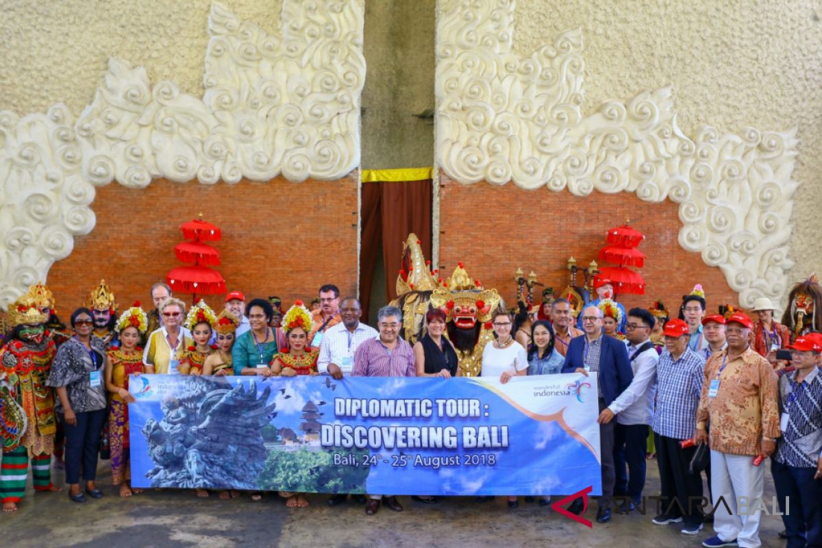 Dubes peserta IMF tinjau persiapan di Bali