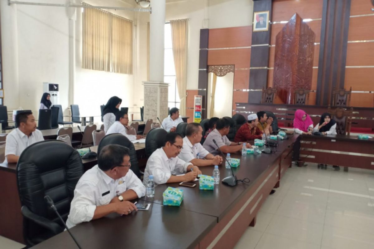Dewan Banjar Studi Retribusi Parkir ke Tabalong