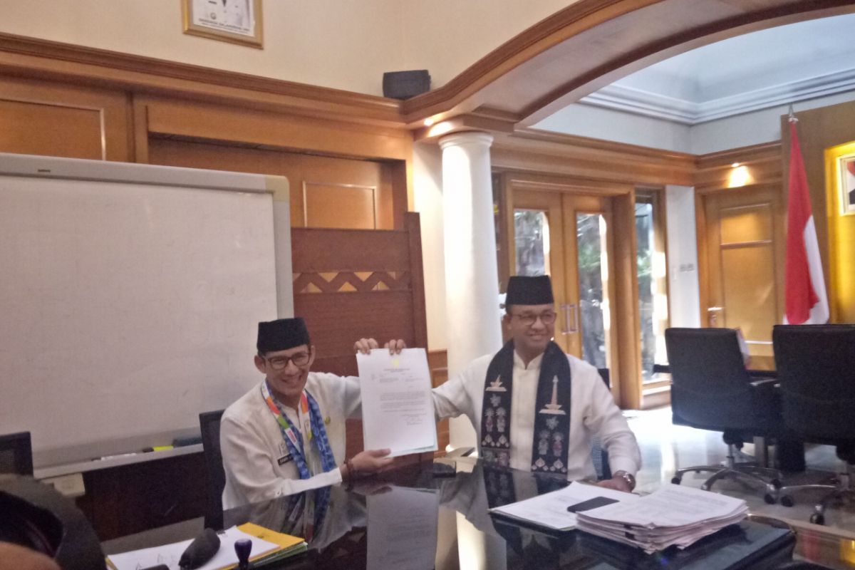 Sandiaga serahkan surat berhenti sebagai Wagub DKI