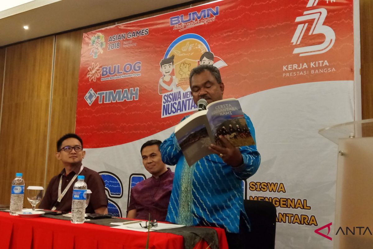 BUMN Hadir - Peserta SMN 2018 Kalsel dibekali ilmu jurnalistik