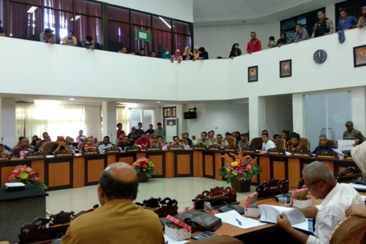 DPRD Palu bahas sanksi anggota sering bolos