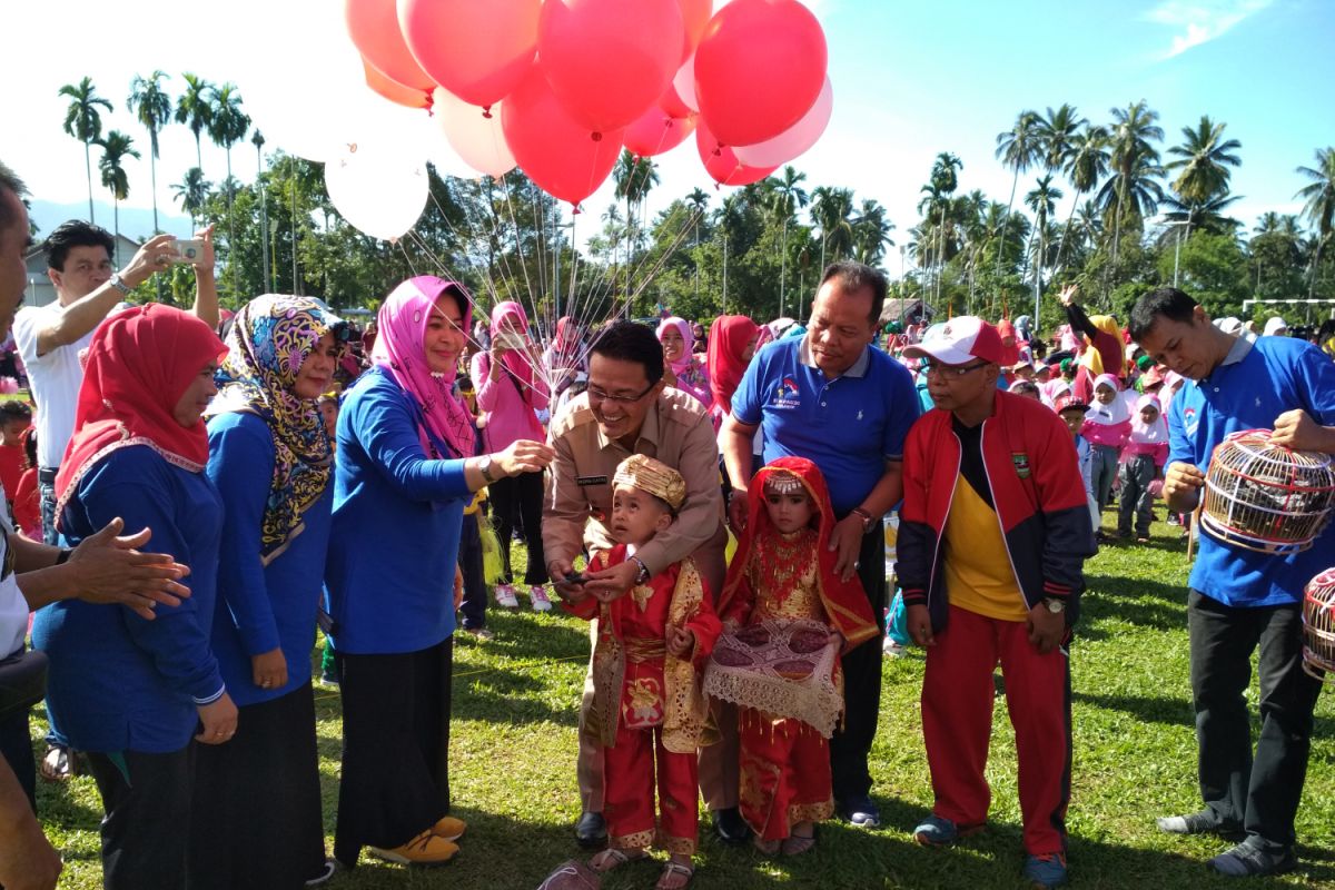 Gebyar 1.000 Anak Paud meriahkan HUT RI dan Hari Anak Nasional di Agam