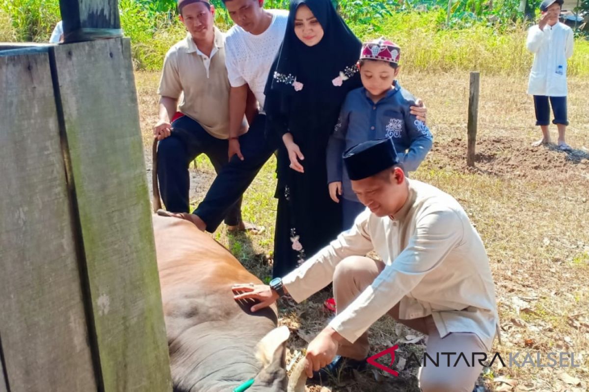 Polres HST berkurban sapi dan kambing