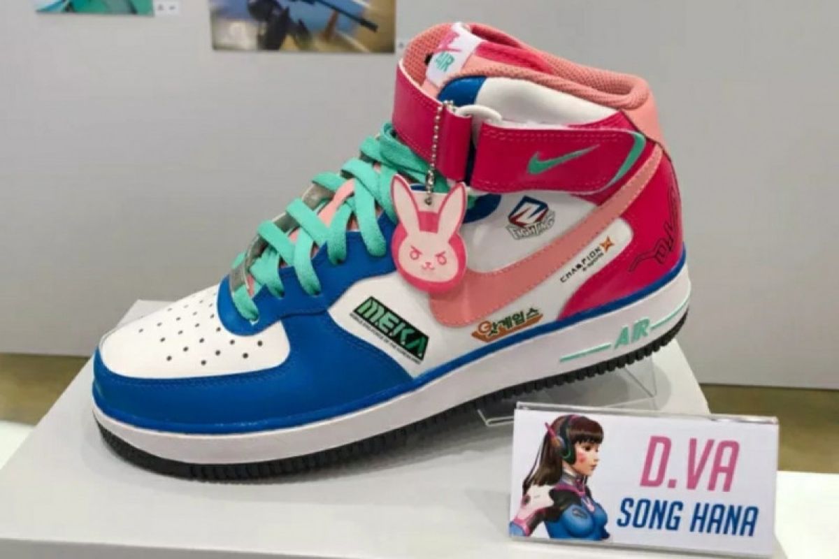 Nike keluarkan sneakers bertema Overwatch