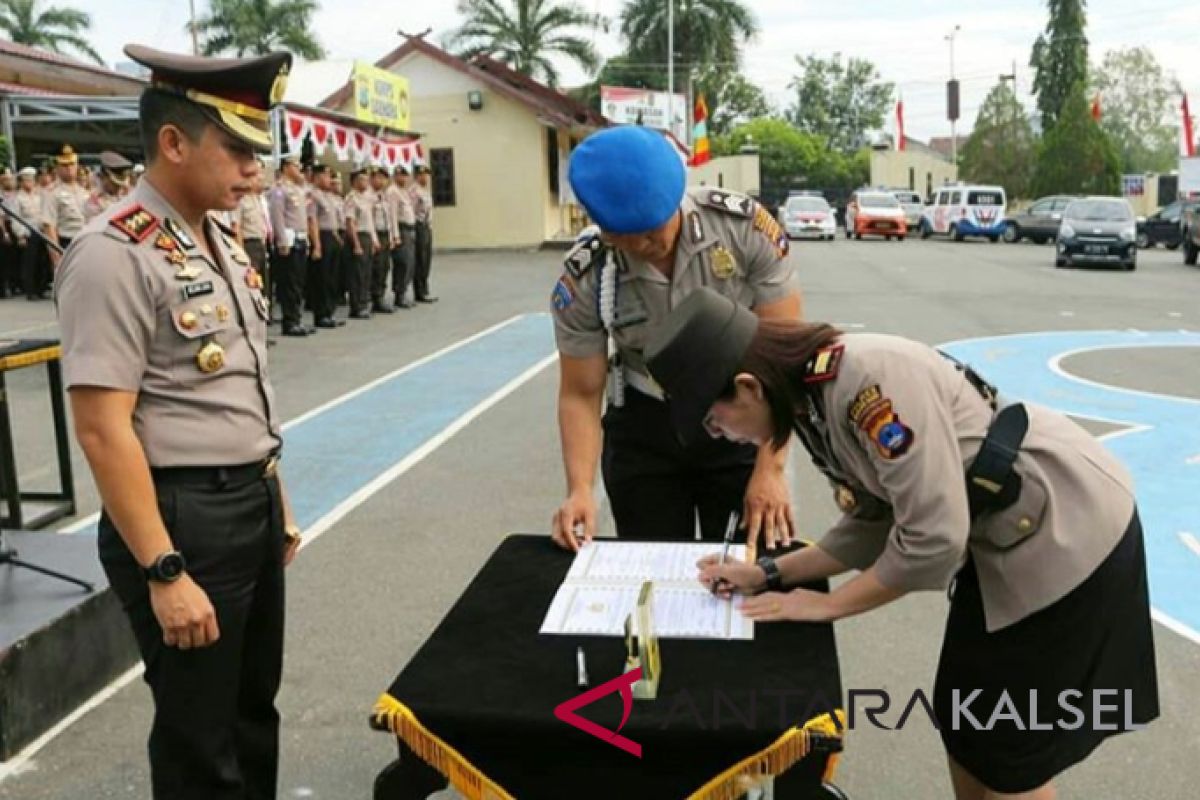 Srikandi Polwan pimpin Kasat Resnarkoba Polres Banjarbaru