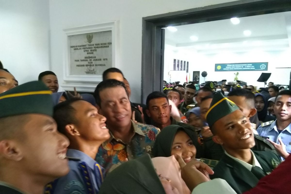 Mentan motivasi lulusan STPP Bogor majukan pertanian