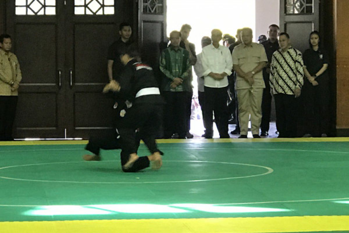 Presiden targetkan dua emas dari pencak silat