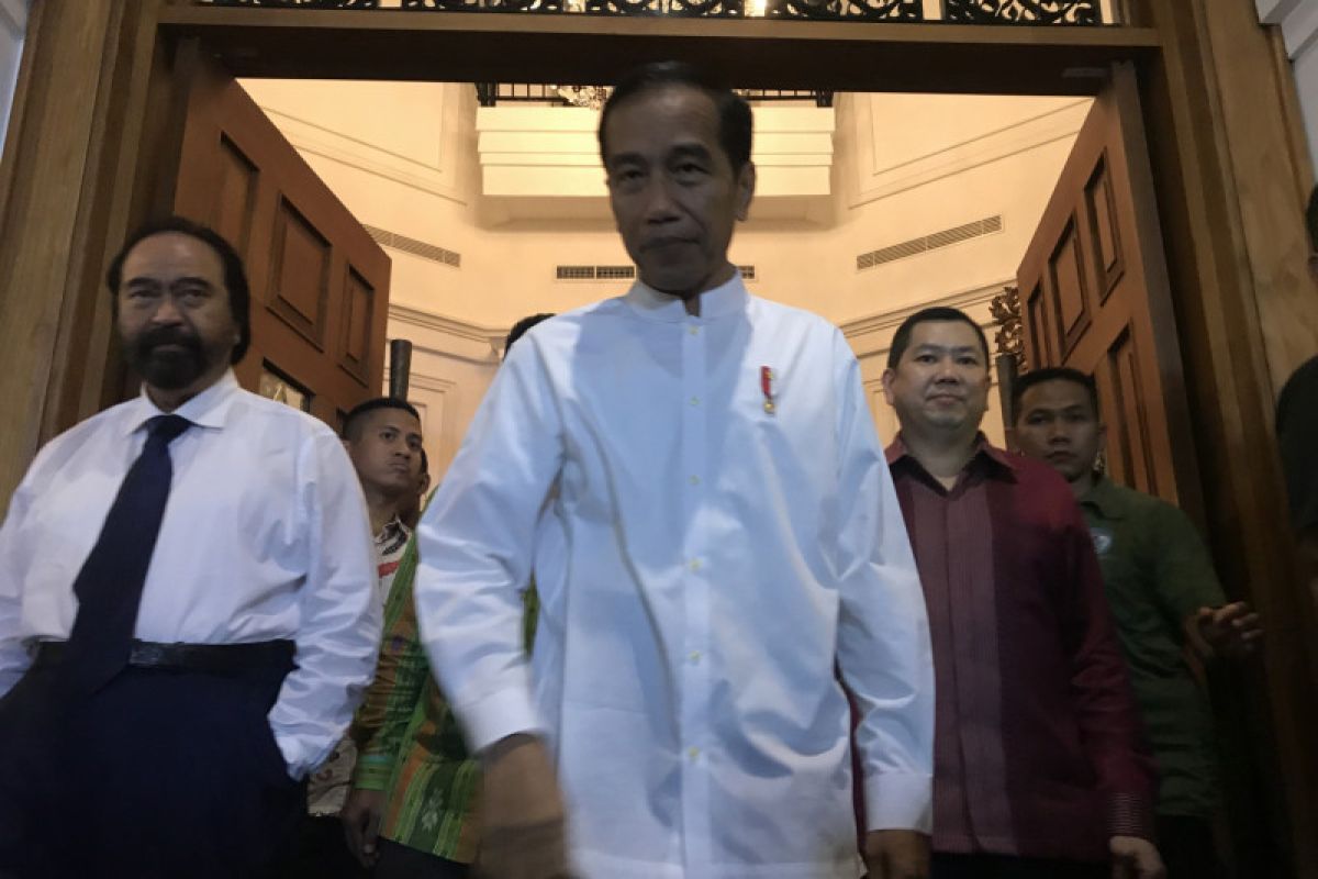 Jokowi batal ke Lombok, tapi gelar rapat gempa