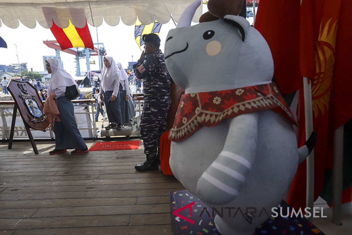 Asian Games - KRI Dewaruci semarakkan Asian Games di Palembang