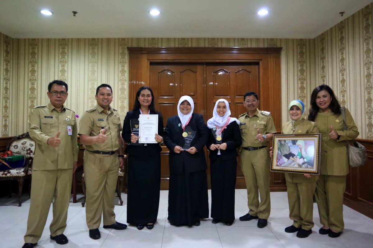 Tiga Tenaga Kesehatan Kota Tangerang Raih Penghargaan Nasional