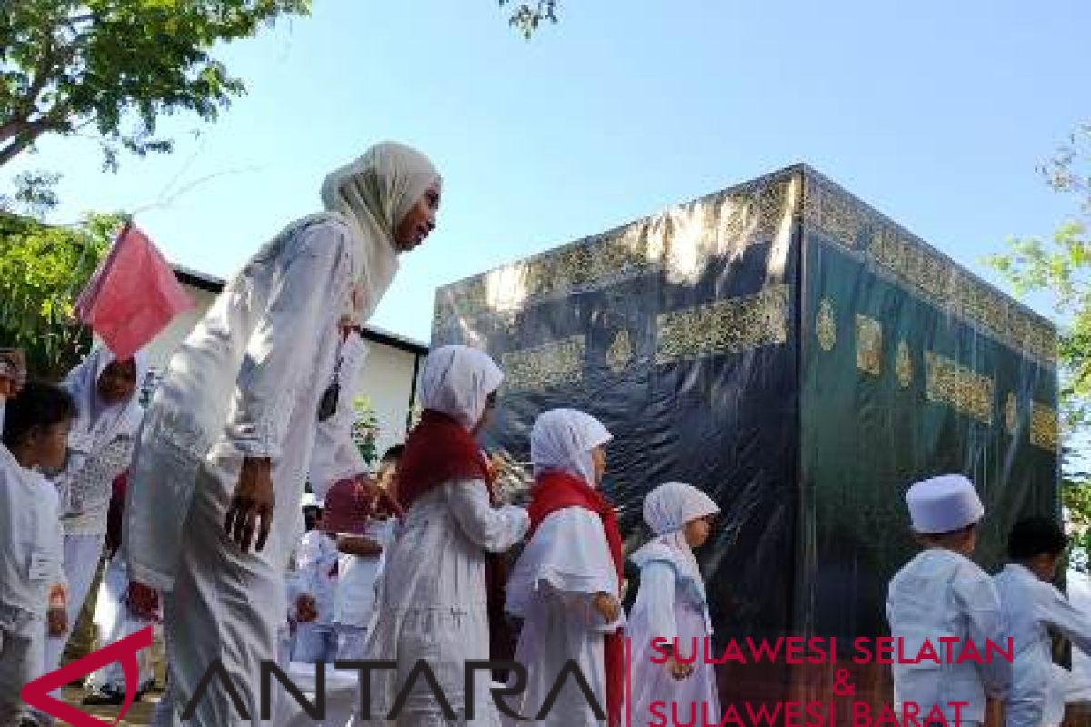 Sekolah Cendekia Gowa ajarkan anak manasik haji