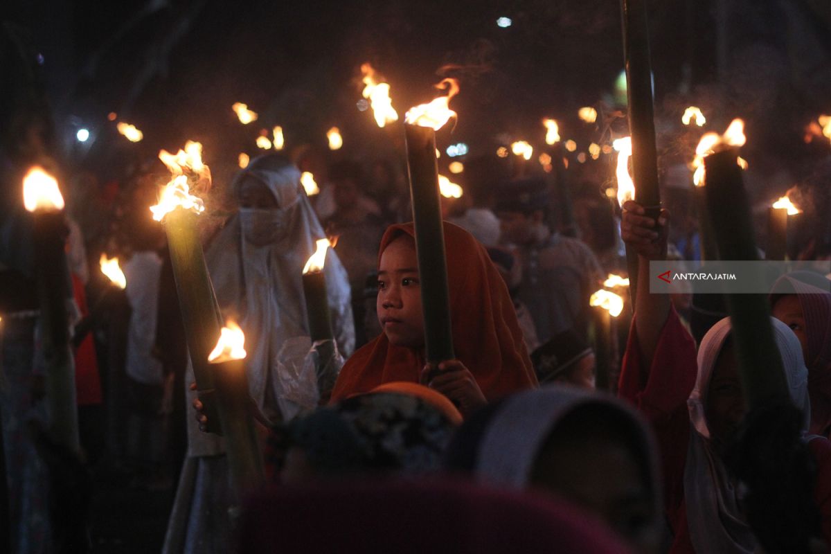 Pawai Obor Idul Adha