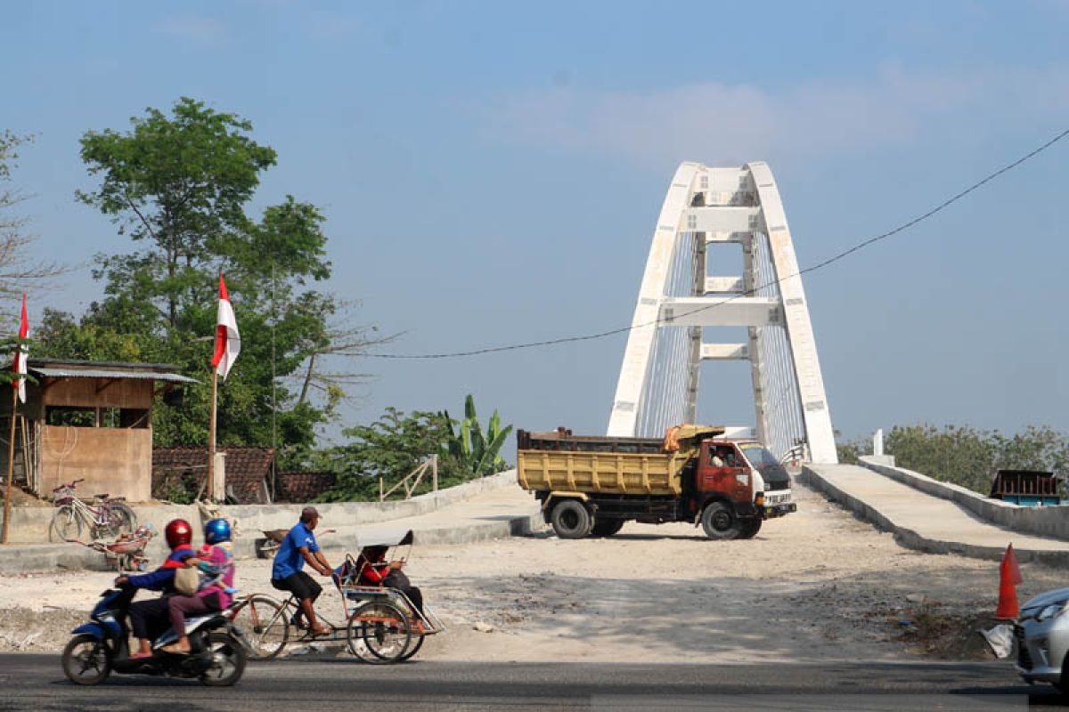 Pemkab Bojonegoro akan Lelang Proyek Penyelesaian Jembatan