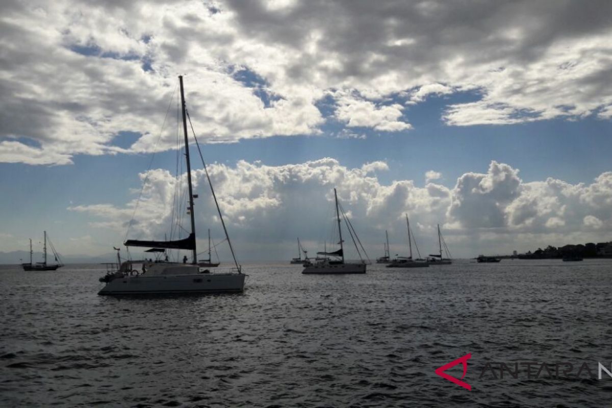 Participants of Sail Indonesia admire beauty of E Nusa Tenggara