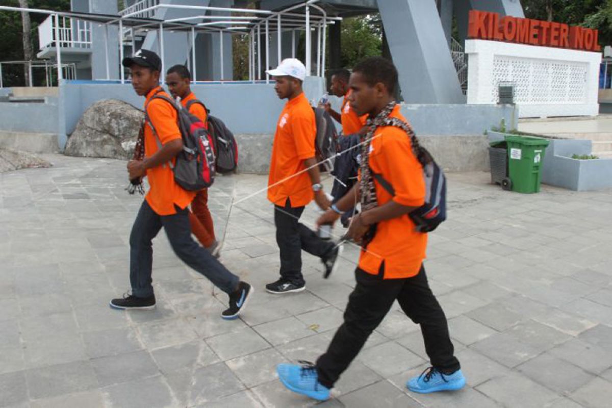 Siswa SMN Papua nyumbang korban gempa Lombok