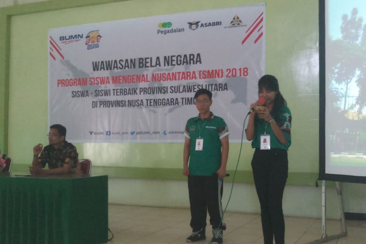 Siswa Banten  belajar tari Baksa Kembang