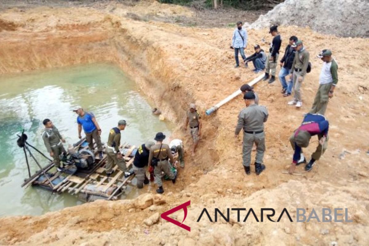 Satpol PP Babel tertibkan tambang ilegal di Desa Beruas