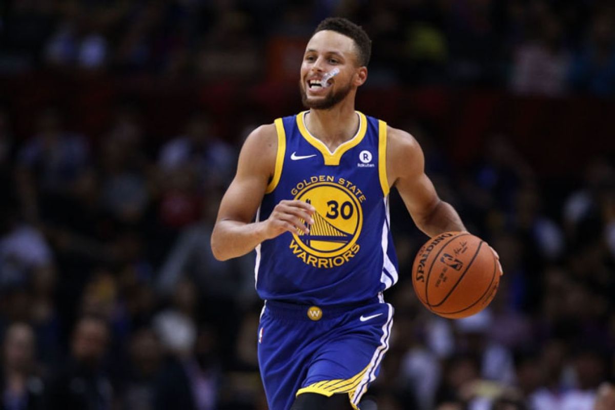 Stephen Curry tak sabar mulai rivalitas "Baru" dengan Lakers
