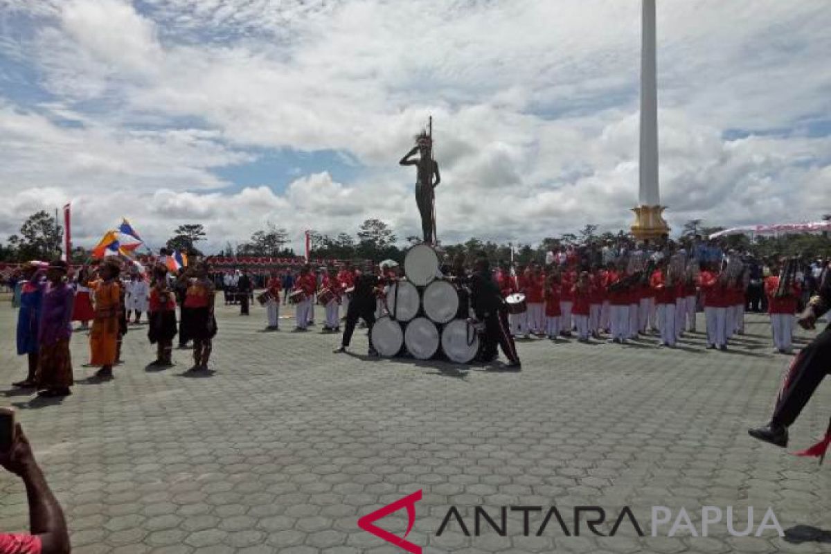 Atraksi seni budaya nusantara meriahkan HUT Kemerdekaan RI di Timika