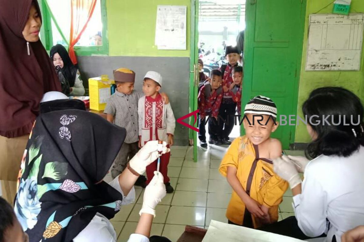 Vaksinasi MR di Kota Bengkulu targetkan 95 persen