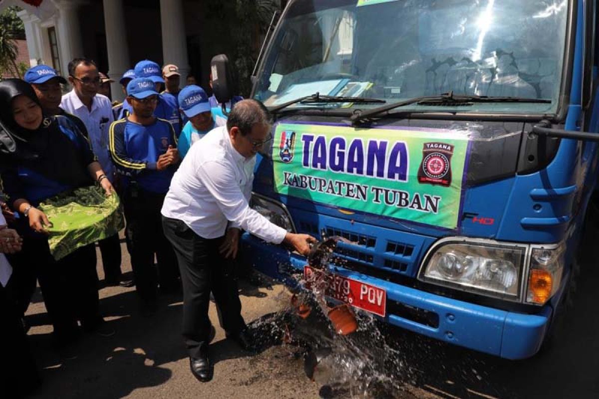 Pemkab Tuban Berangkatkan Logistik Bagi Korban Gempa