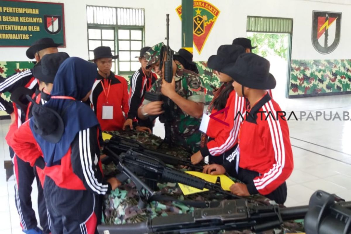 TNI Perkenalkan Peralatan Tempur Bagi SMN Sumut