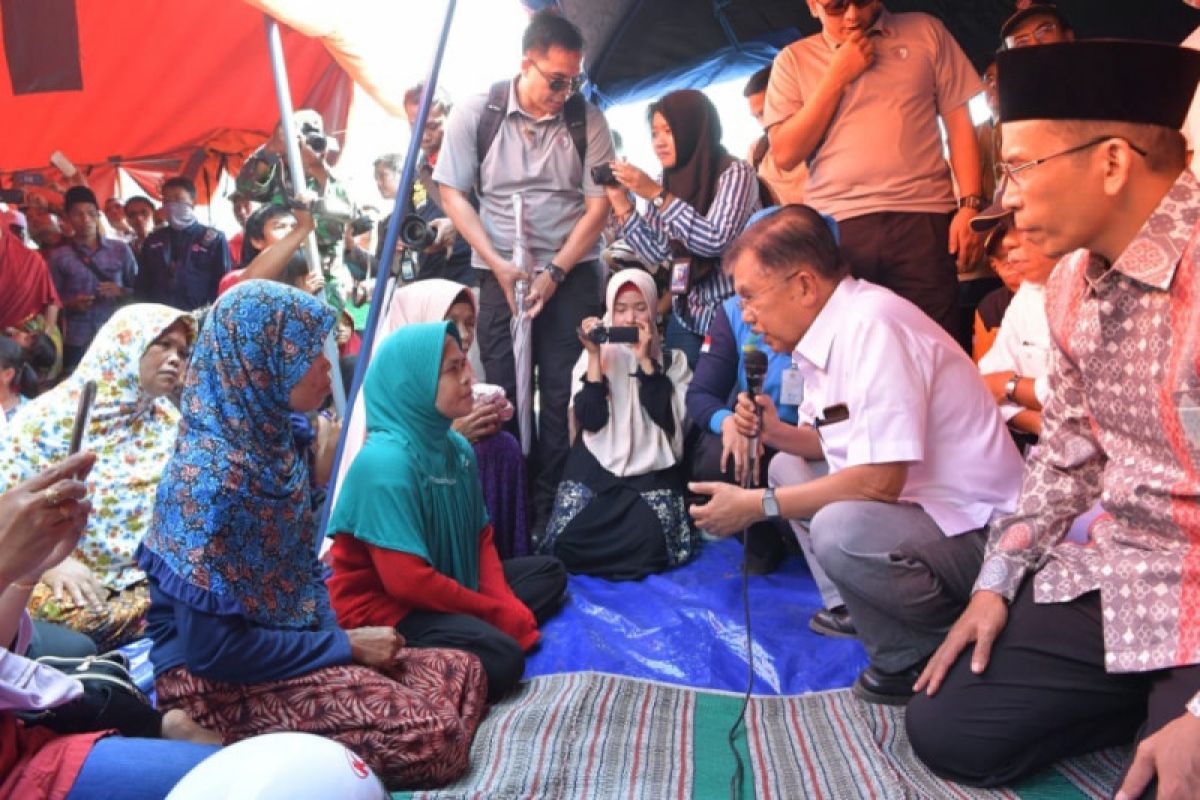 JK bangkitkan semangat korban gempa Lombok