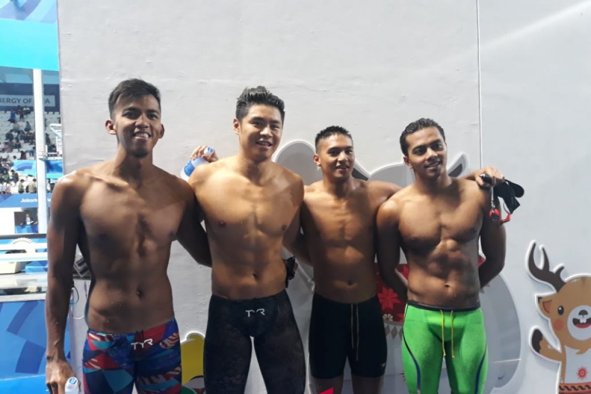 Asian Games (swimming) - Indonesia sets two national records in men`s relay