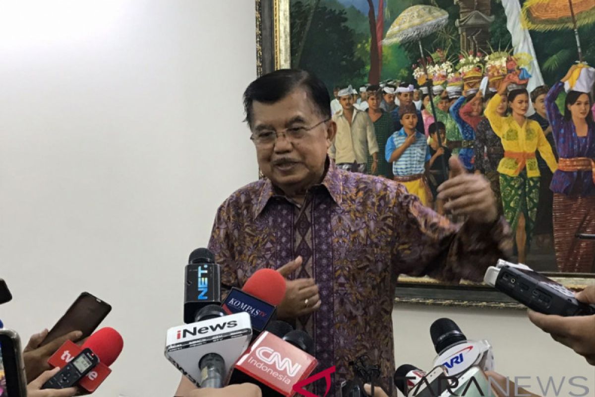 Spontannya Jusuf Kalla joget dengan cucu yang viral itu