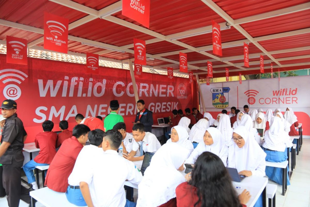 Telkom Gandeng SMA Gresik Perluas 