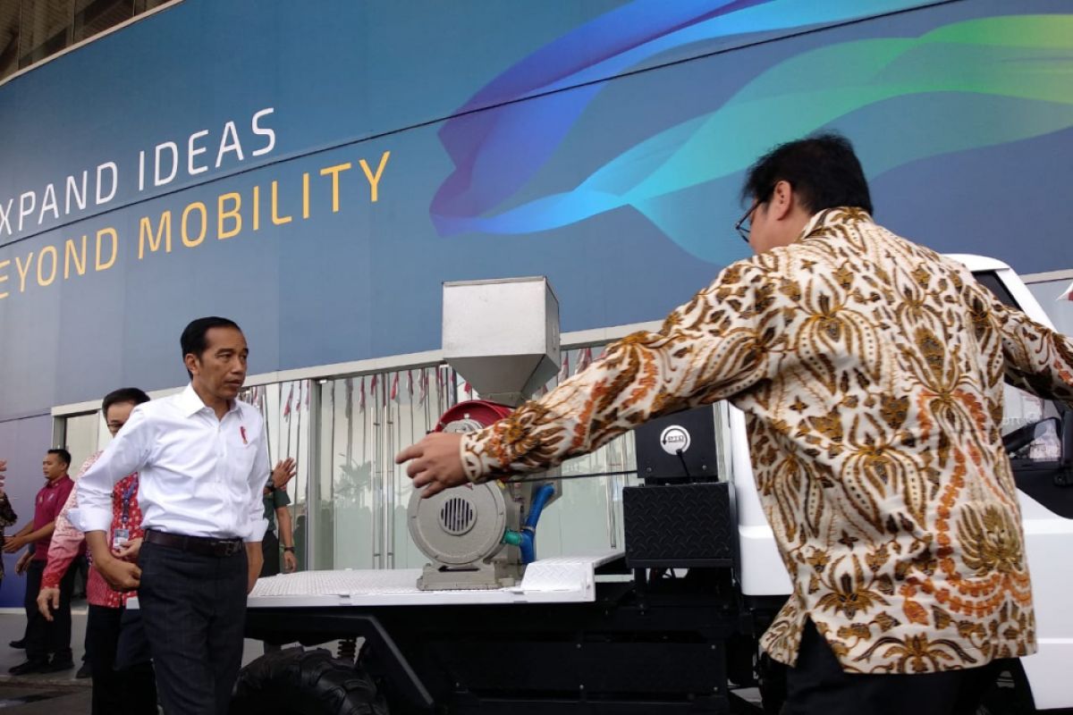 Jokowi minta industri otomotif dukung penerapan biodiesel 20 persen