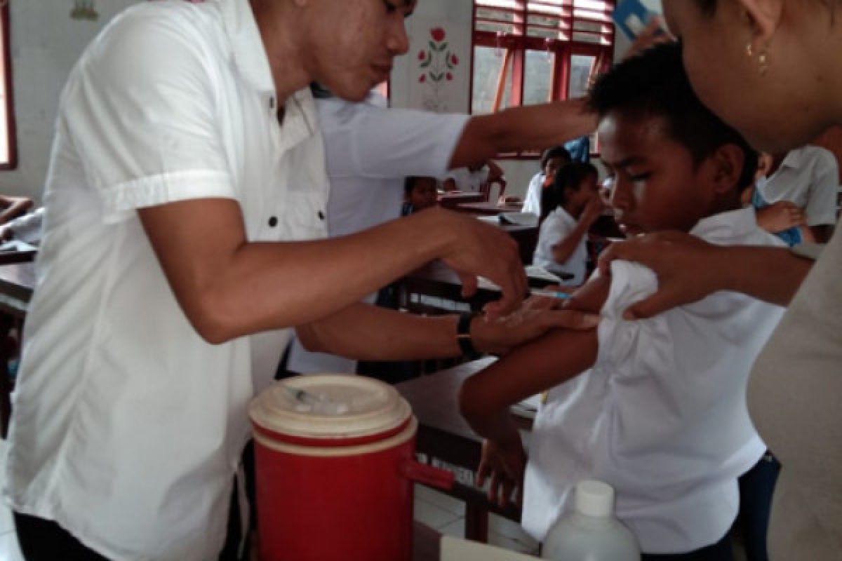 Dinkes Minahasa Utara imunisasi campak-rubella siswa