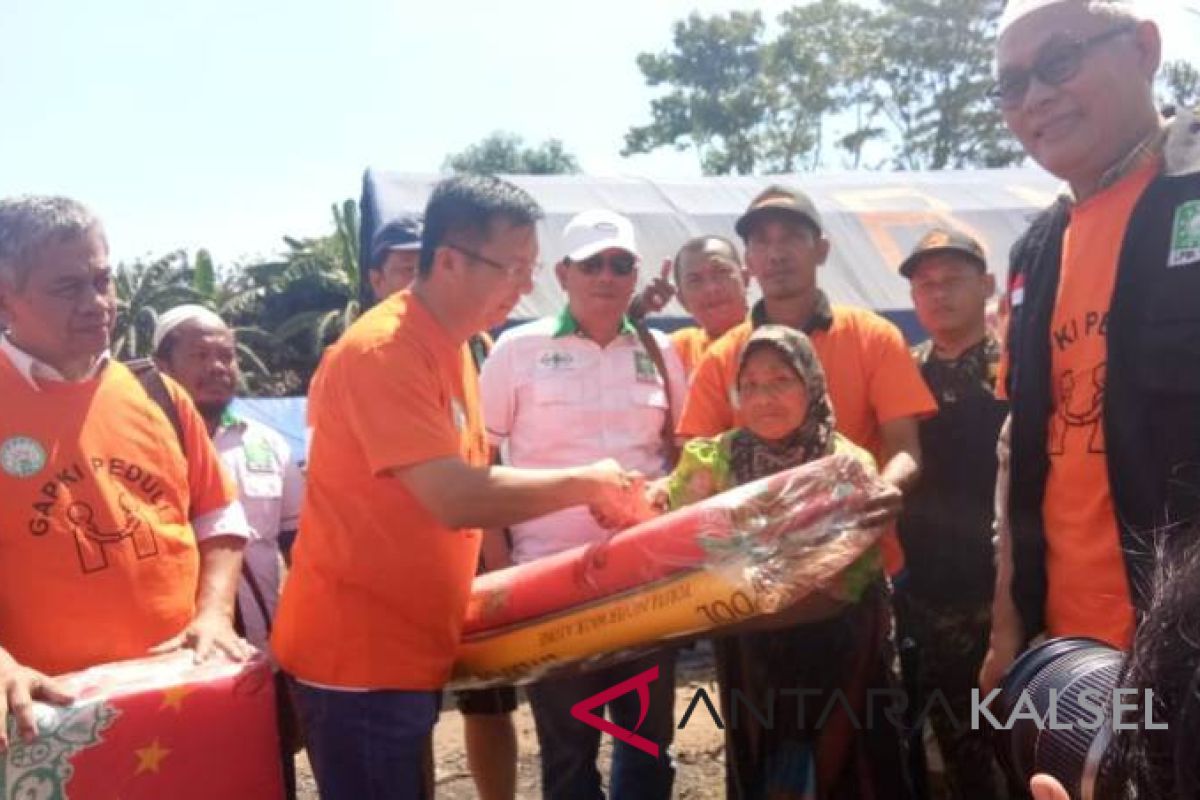 Peduli korban gempa Lombok GAPKI serahkan bantuan kemanusiaan