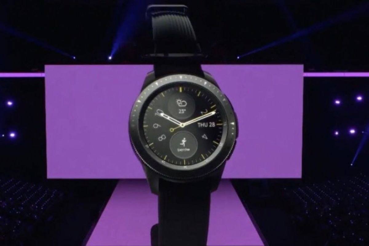 Samsung juga umumkan kehadiran arloji pintar