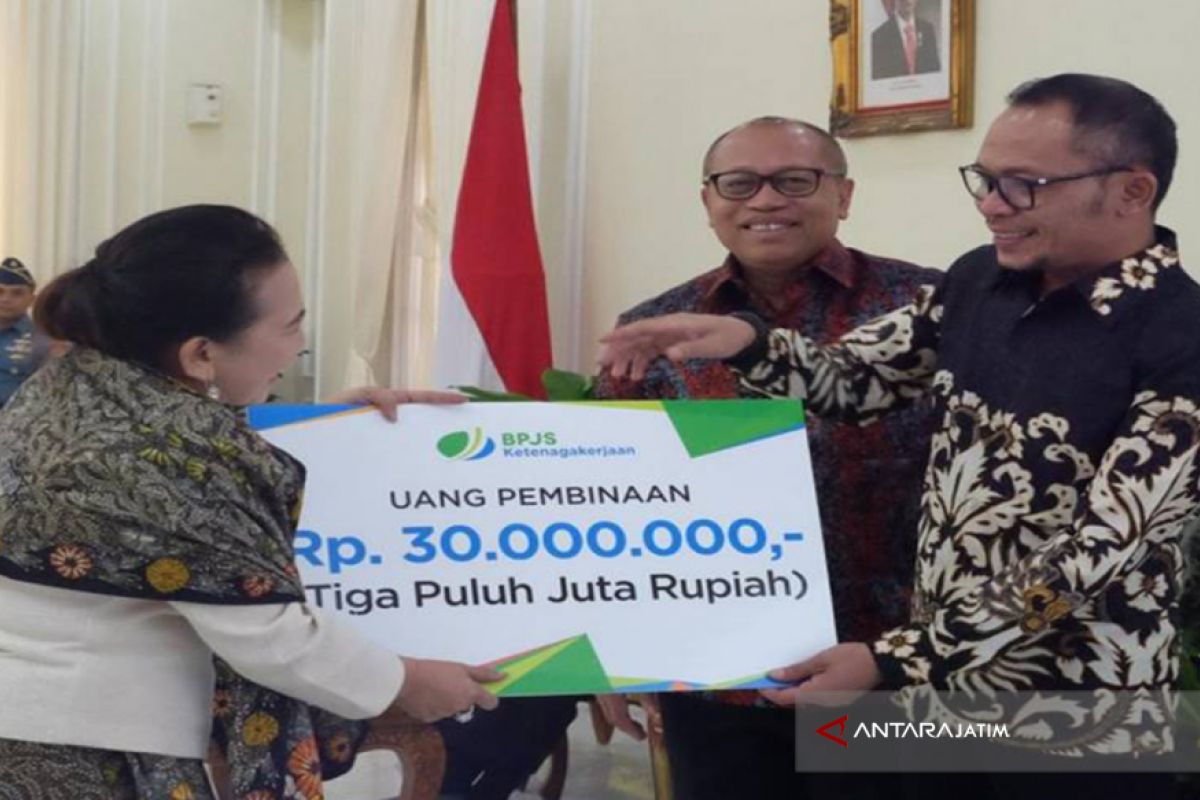 Pesona Batik Madura Raih Paritrana Award BPJS-KT