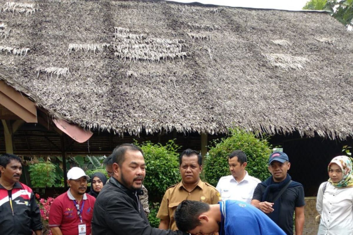 BUMN Hadir - Peserta SMN peroleh sertifikat dari Menteri BUMN