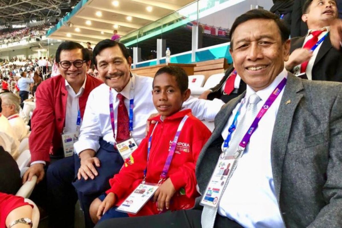 Joni saksikan pembukaan Asian Games di GBK