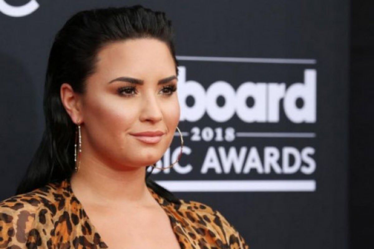 Demi Lovato bersyukur dirinya tetap hidup dan sehat