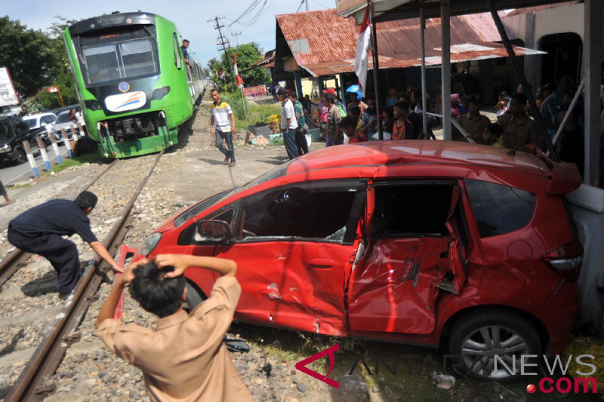 KAI Divre Tanjungkarang nyatakan 199 perlintasan ilegal